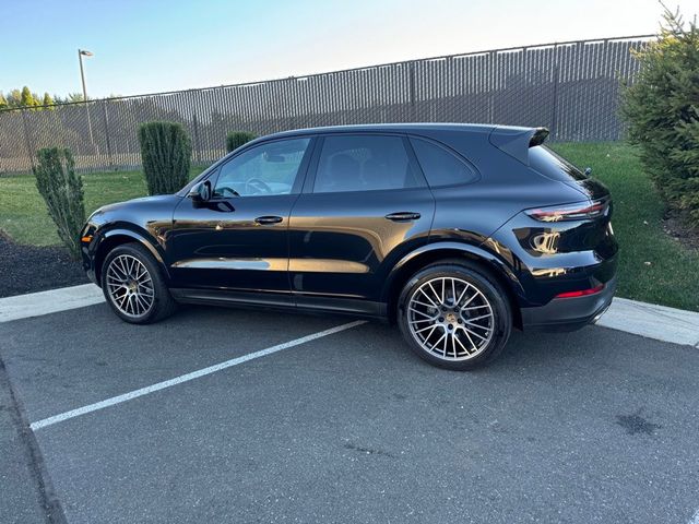 2022 Porsche Cayenne S