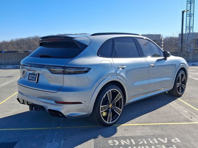 2022 Porsche Cayenne Turbo