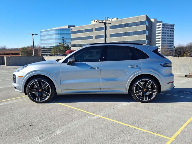 2022 Porsche Cayenne Turbo