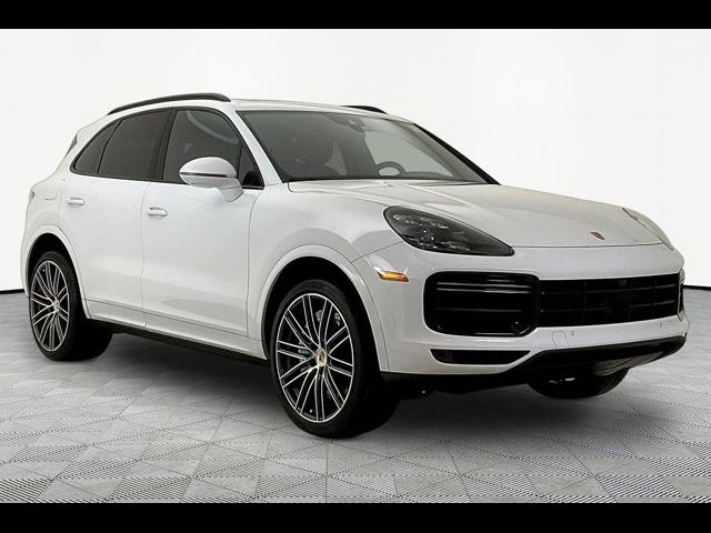 2022 Porsche Cayenne Turbo