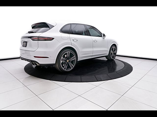 2022 Porsche Cayenne Turbo