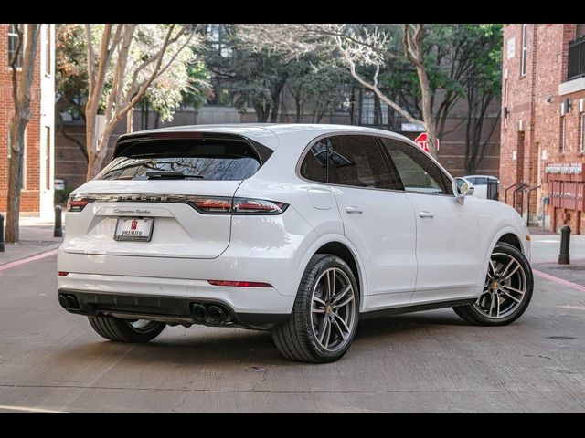 2022 Porsche Cayenne Turbo