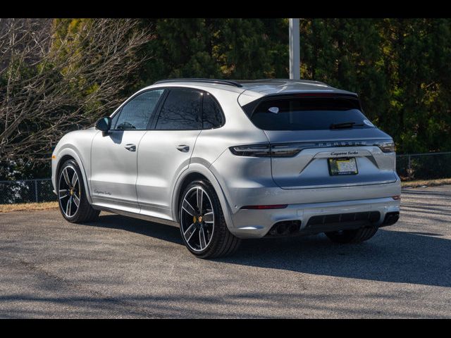 2022 Porsche Cayenne Turbo