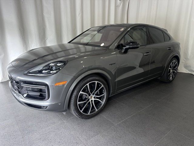 2022 Porsche Cayenne E-Hybrid Turbo S