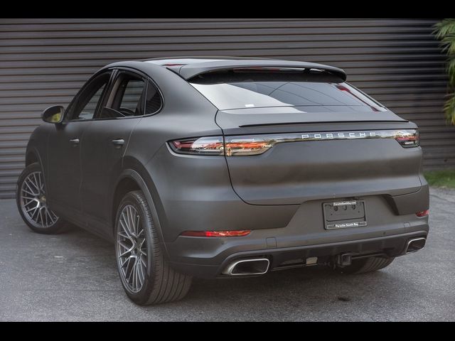 2022 Porsche Cayenne Base