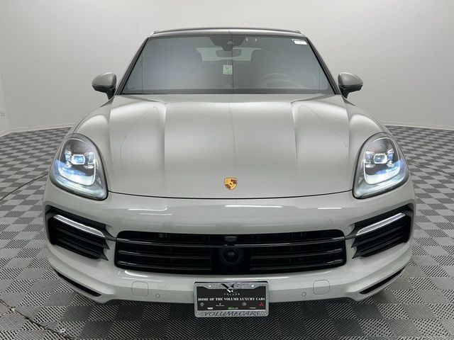 2022 Porsche Cayenne Base