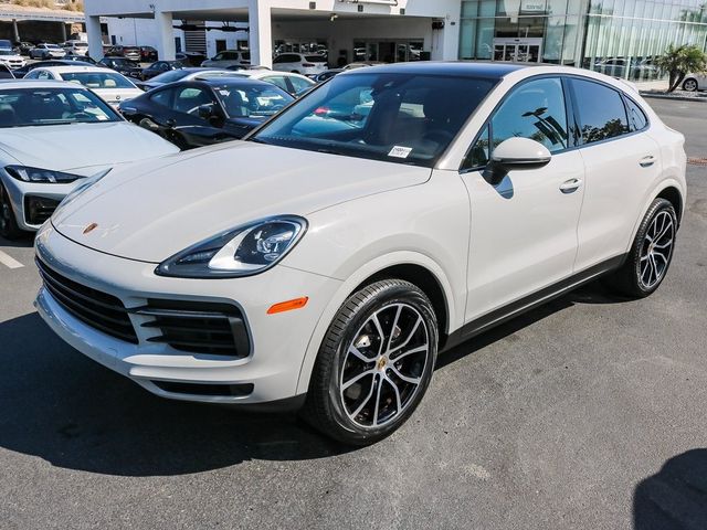 2022 Porsche Cayenne Base