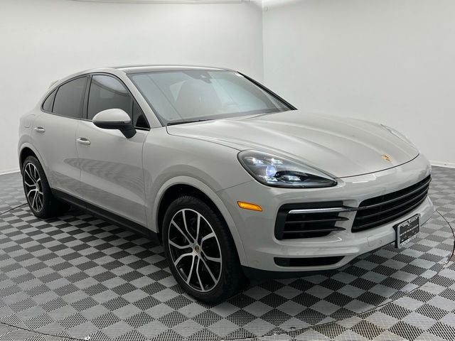 2022 Porsche Cayenne Base