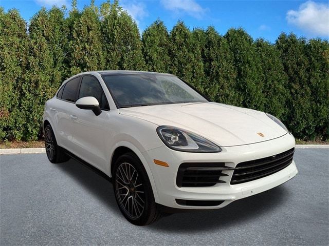 2022 Porsche Cayenne Base