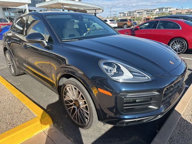 2022 Porsche Cayenne Base