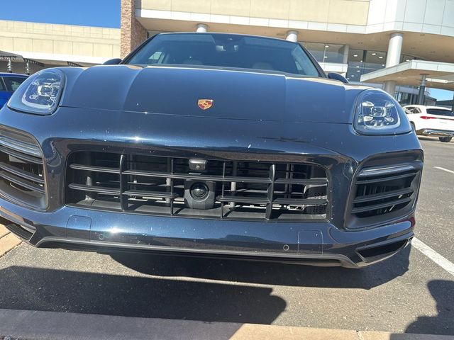 2022 Porsche Cayenne Base