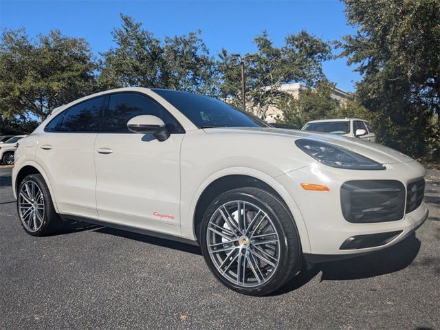 2022 Porsche Cayenne 