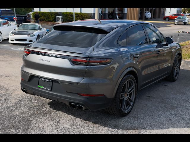 2022 Porsche Cayenne S