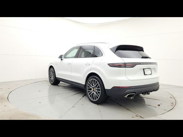 2022 Porsche Cayenne 