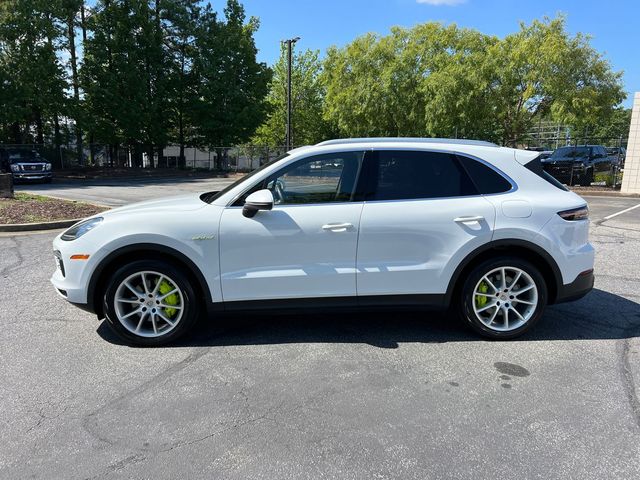 2022 Porsche Cayenne Platinum Edition E-Hybrid