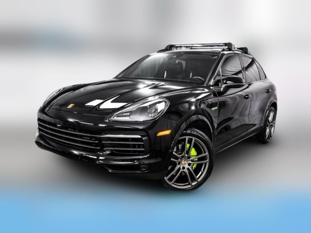 2022 Porsche Cayenne Platinum Edition E-Hybrid