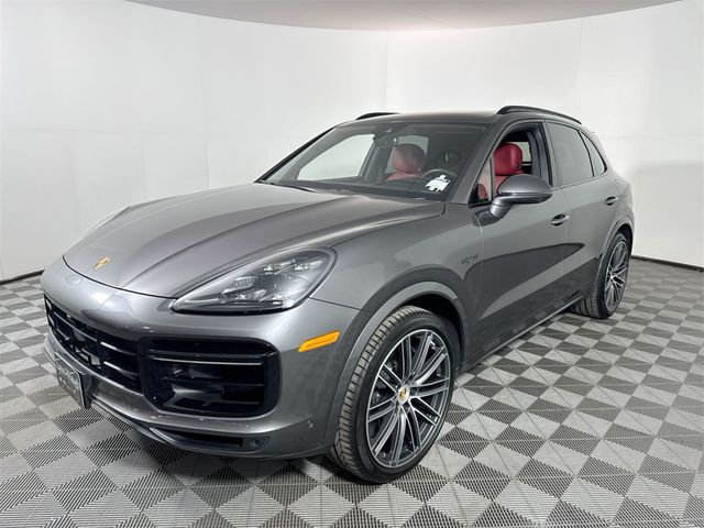 2022 Porsche Cayenne E-Hybrid Turbo S