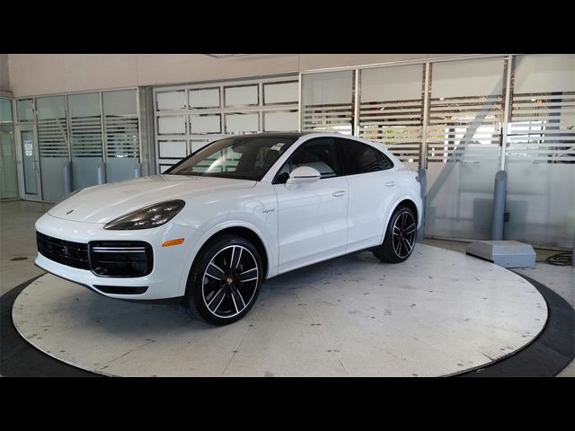 2022 Porsche Cayenne E-Hybrid Turbo S