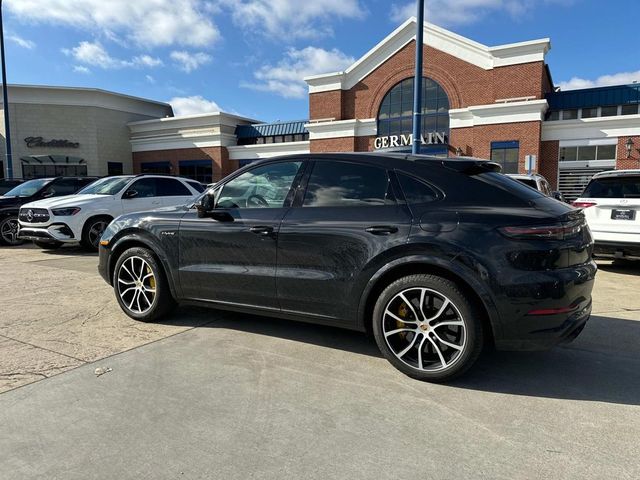 2022 Porsche Cayenne E-Hybrid Turbo S