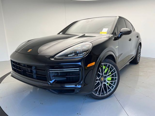 2022 Porsche Cayenne E-Hybrid Turbo S