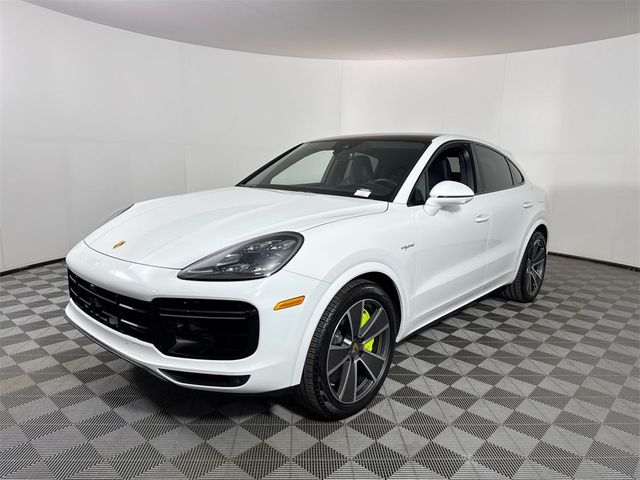 2022 Porsche Cayenne E-Hybrid Turbo S