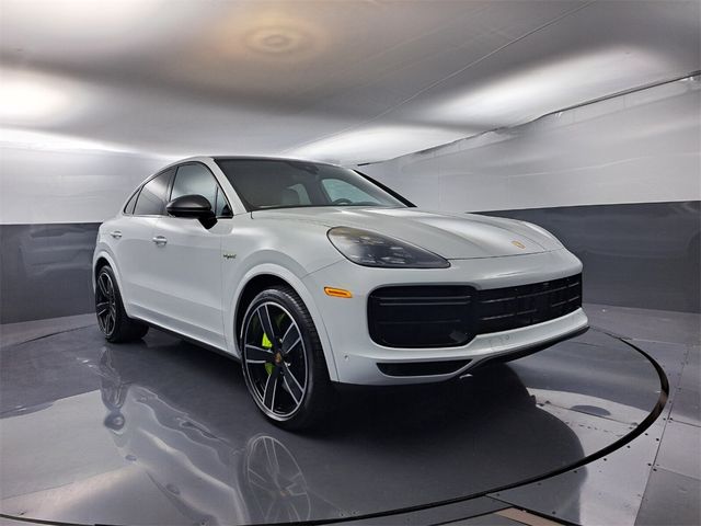 2022 Porsche Cayenne E-Hybrid Turbo S