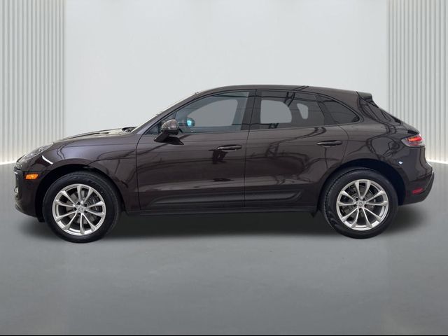 2022 Porsche Macan Base