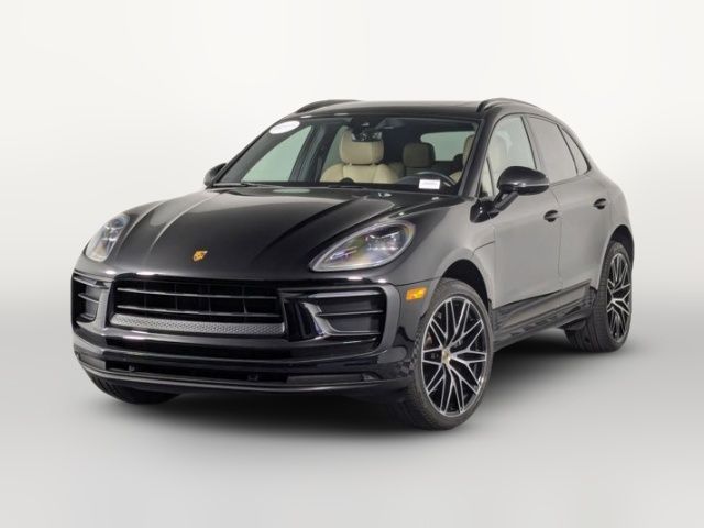 2022 Porsche Macan Base