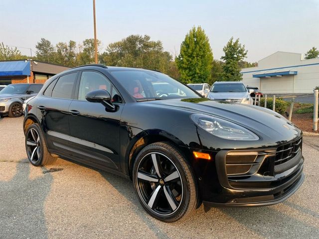 2022 Porsche Macan Base