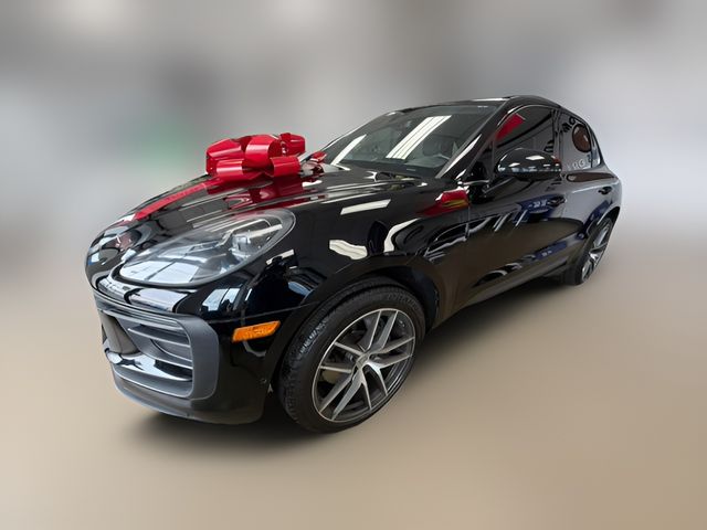 2022 Porsche Macan Base