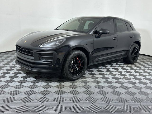 2022 Porsche Macan Base