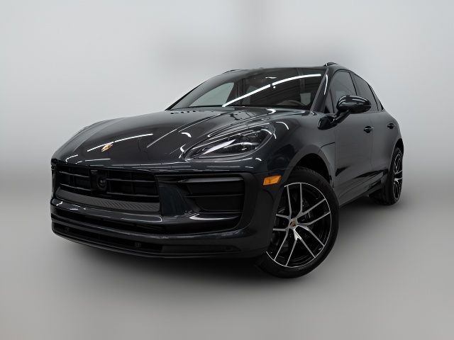 2022 Porsche Macan Base