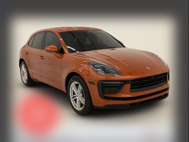 2022 Porsche Macan Base