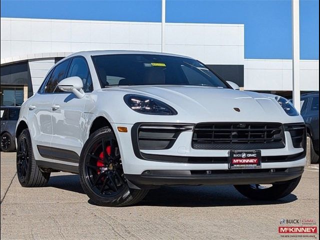 2022 Porsche Macan Base