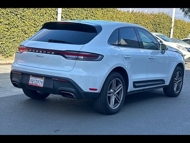 2022 Porsche Macan Base