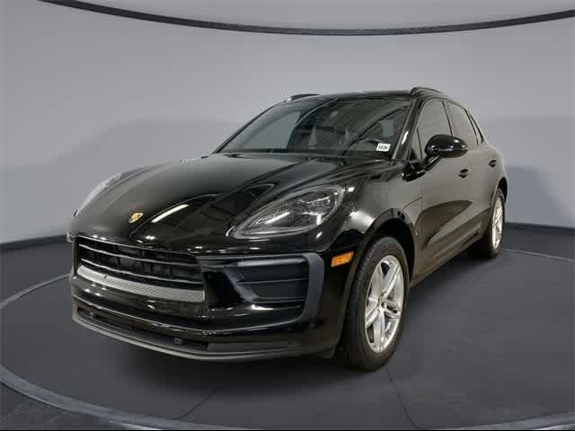 2022 Porsche Macan Base