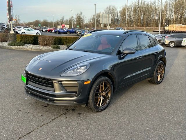 2022 Porsche Macan Base