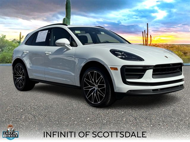 2022 Porsche Macan Base