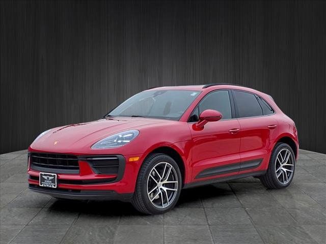 2022 Porsche Macan Base