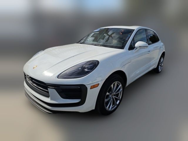 2022 Porsche Macan Base