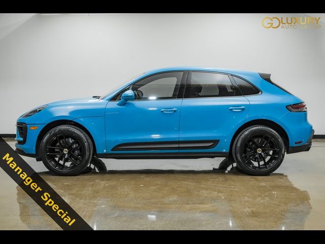 2022 Porsche Macan Base