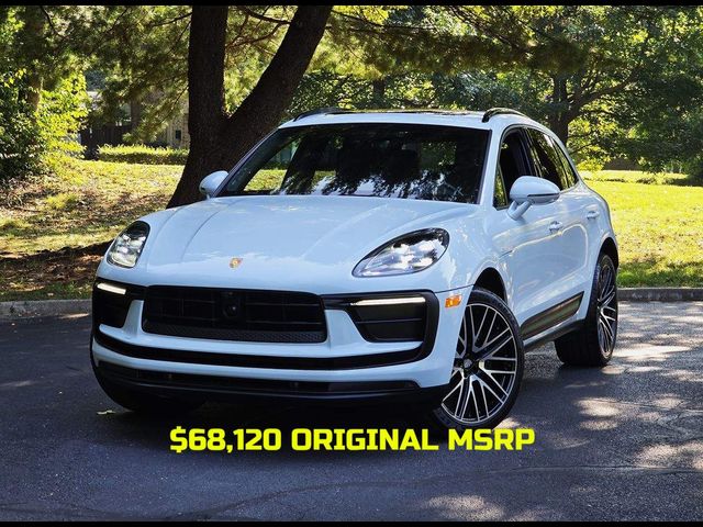 2022 Porsche Macan Base