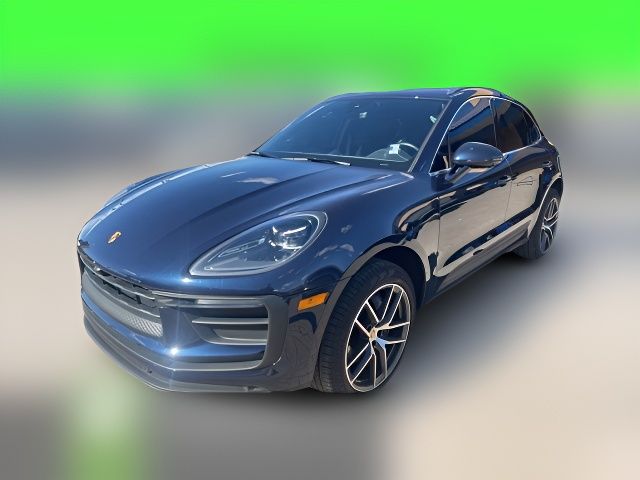 2022 Porsche Macan Base