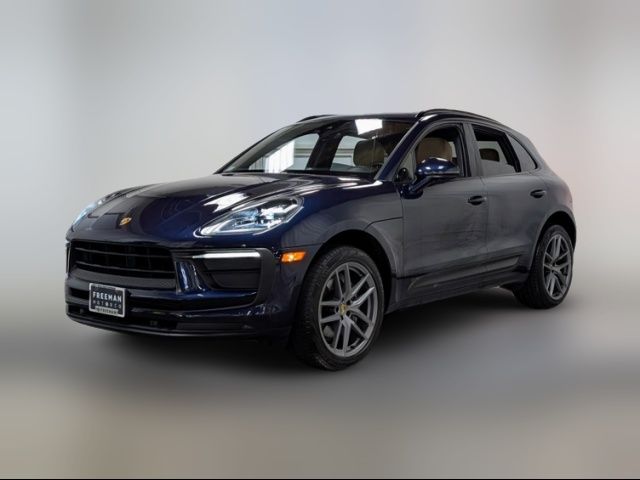 2022 Porsche Macan Base
