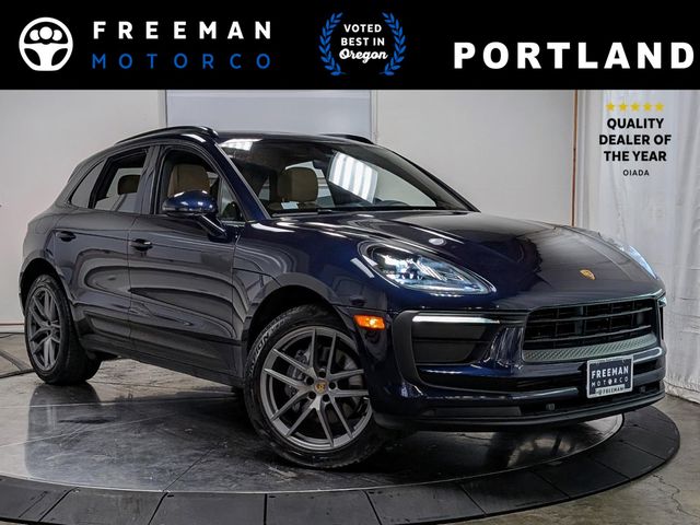 2022 Porsche Macan Base