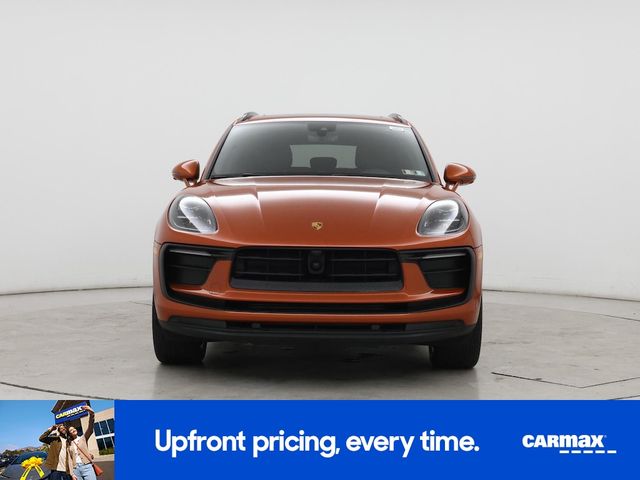 2022 Porsche Macan Base