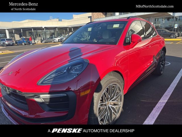 2022 Porsche Macan Base