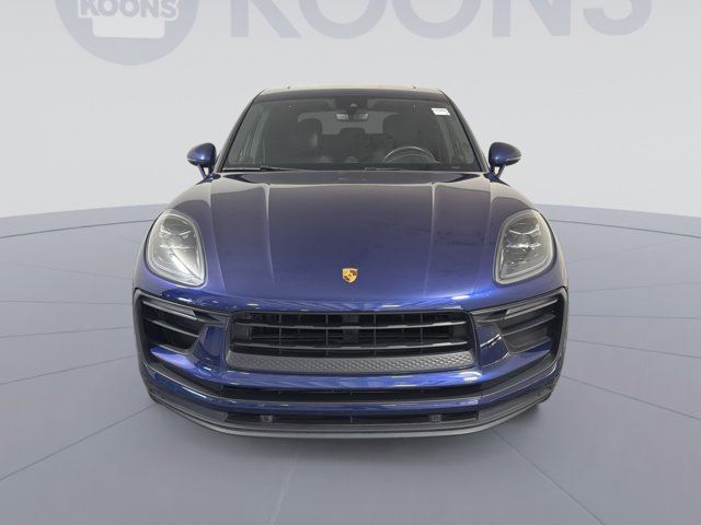 2022 Porsche Macan Base