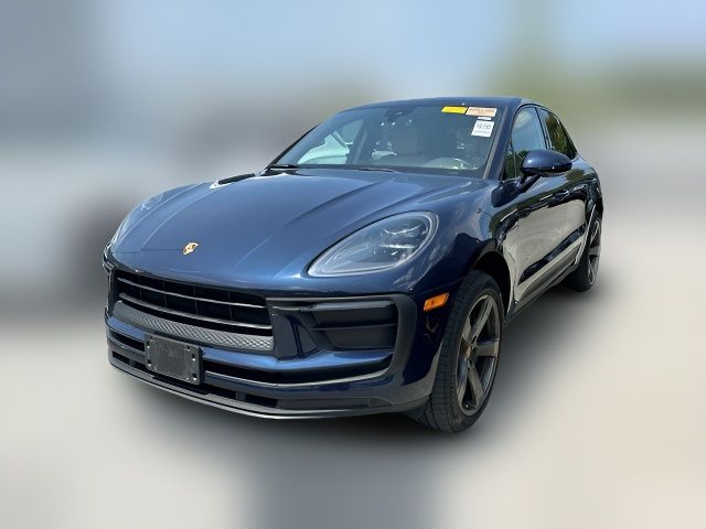 2022 Porsche Macan Base