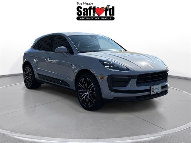 2022 Porsche Macan Base